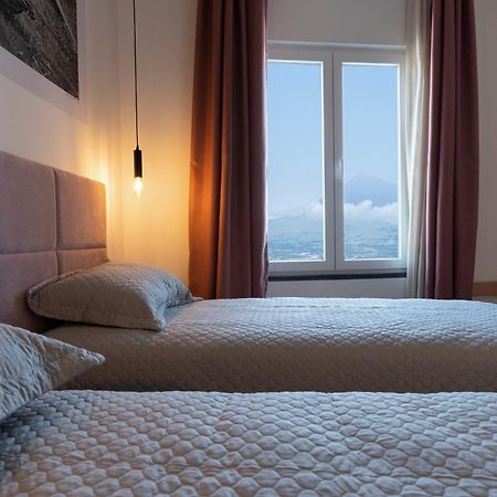 Horta Bay Aparthotel Bagian luar foto