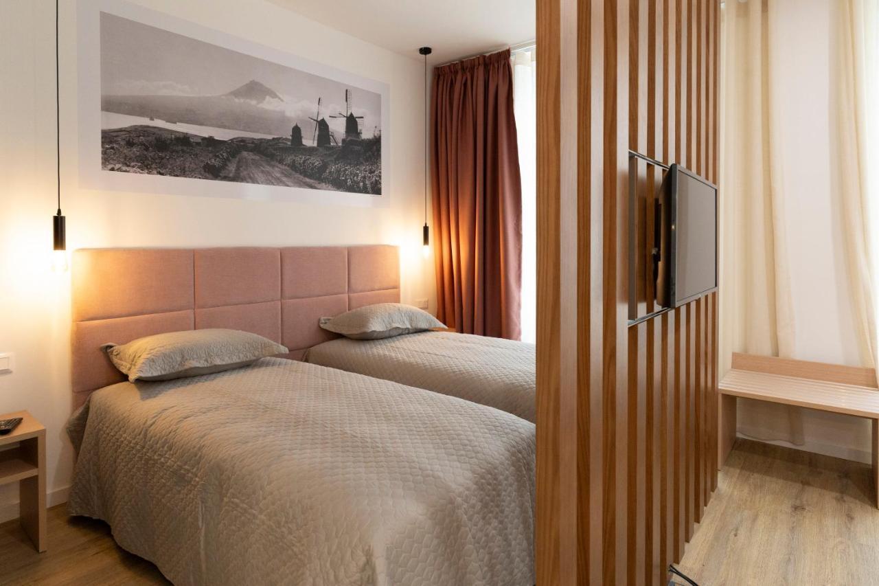 Horta Bay Aparthotel Bagian luar foto