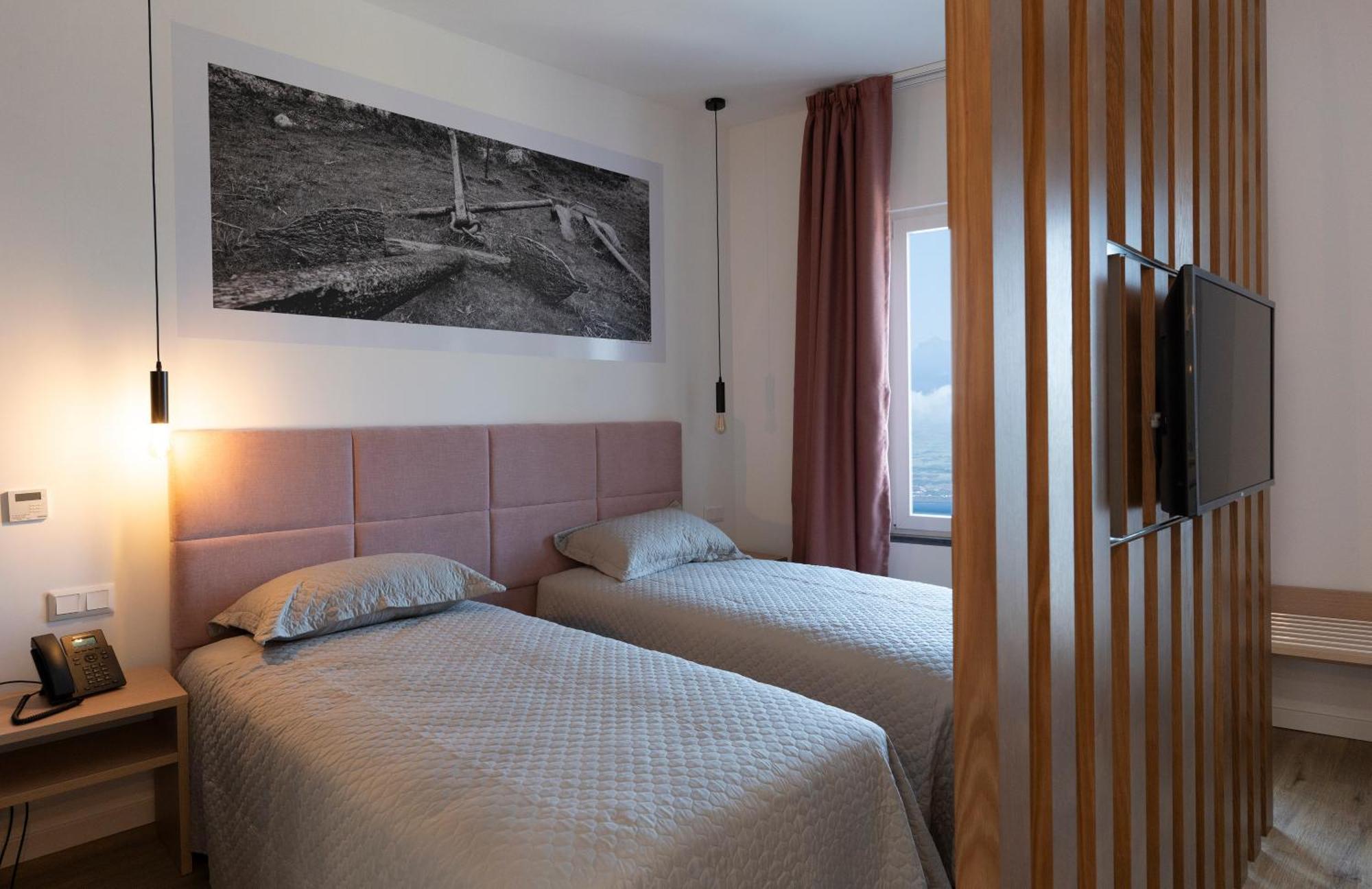 Horta Bay Aparthotel Bagian luar foto