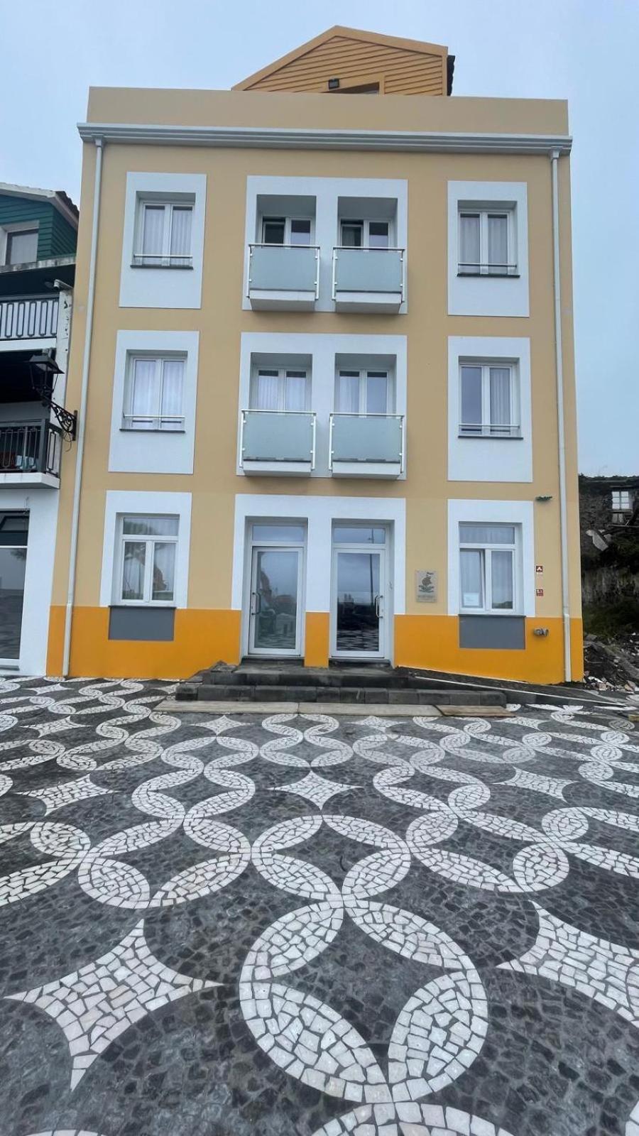 Horta Bay Aparthotel Bagian luar foto
